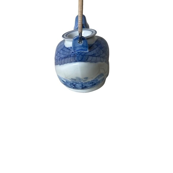 Chinese VTG Teapot Hand Painted Blue White Duck Wrapped Handle With Lid - Picture 12 of 12